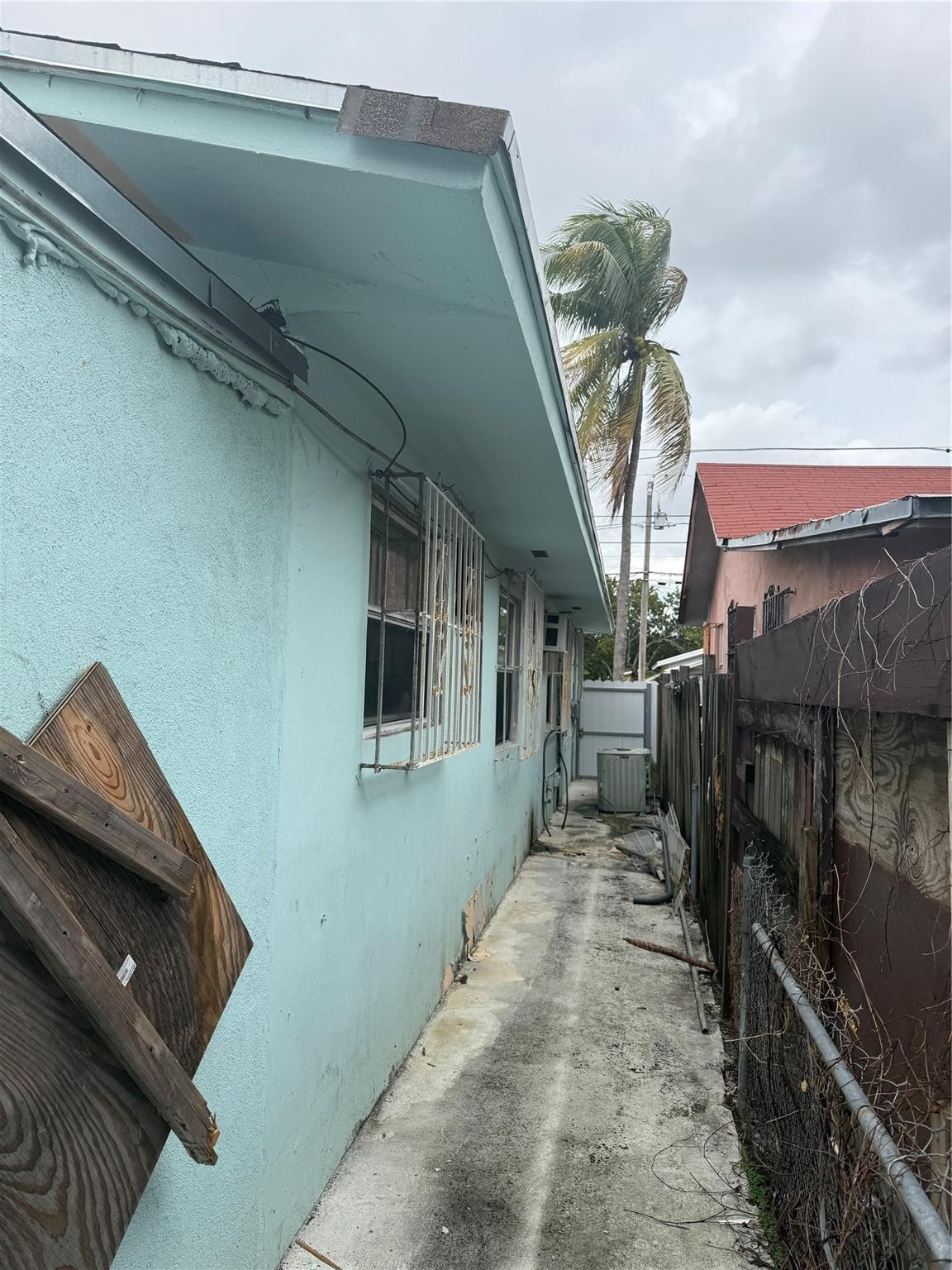 Lincoln Park - Residential Income