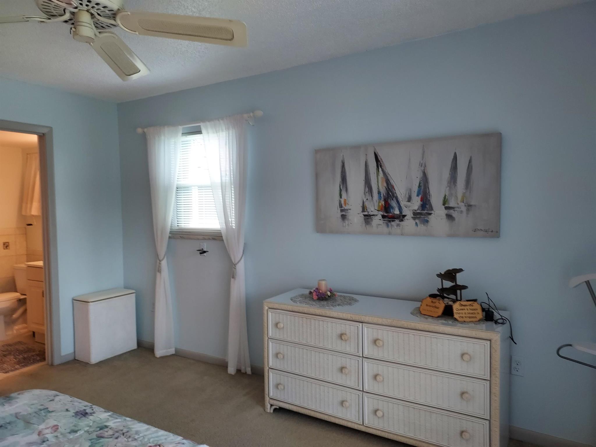 VILLAS ON THE GREEN CONDO - Residential Lease