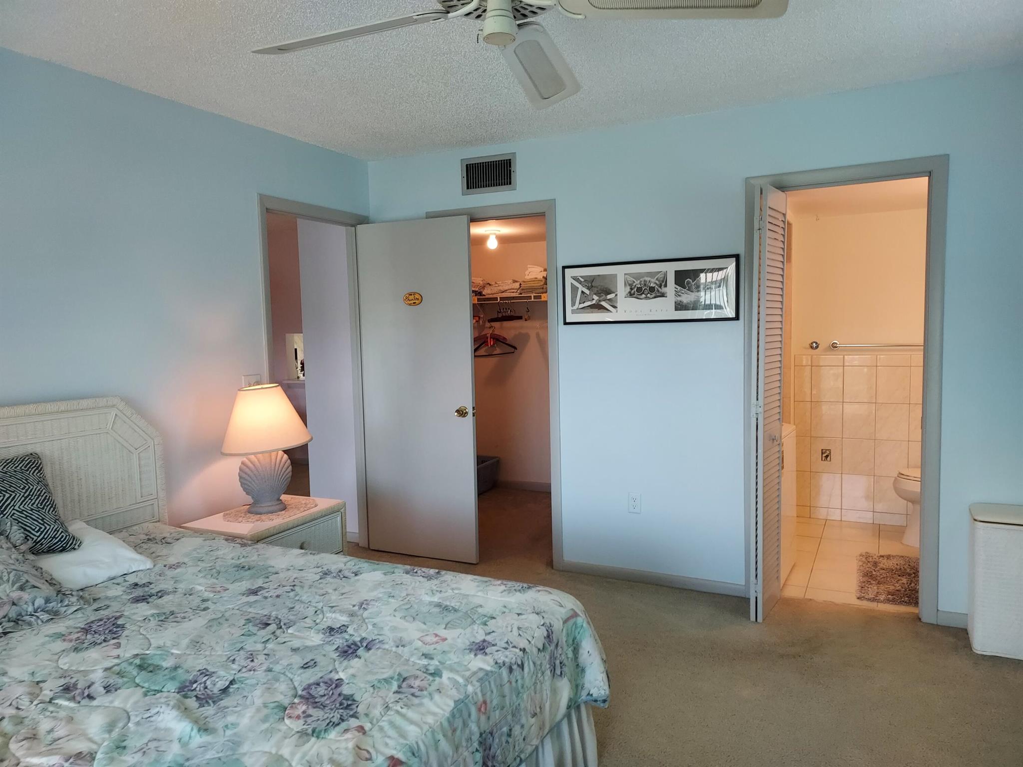 VILLAS ON THE GREEN CONDO - Residential Lease