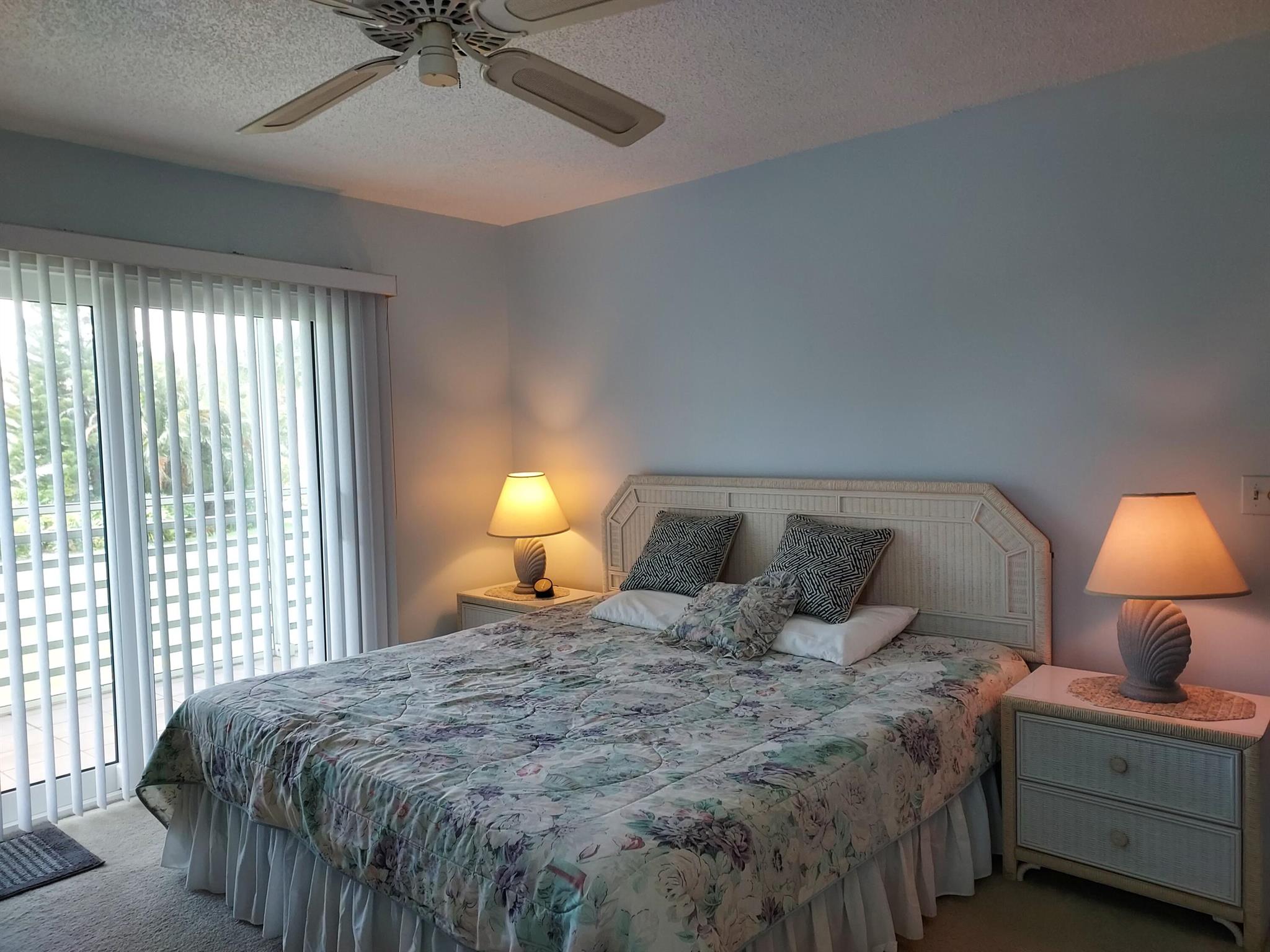 VILLAS ON THE GREEN CONDO - Residential Lease