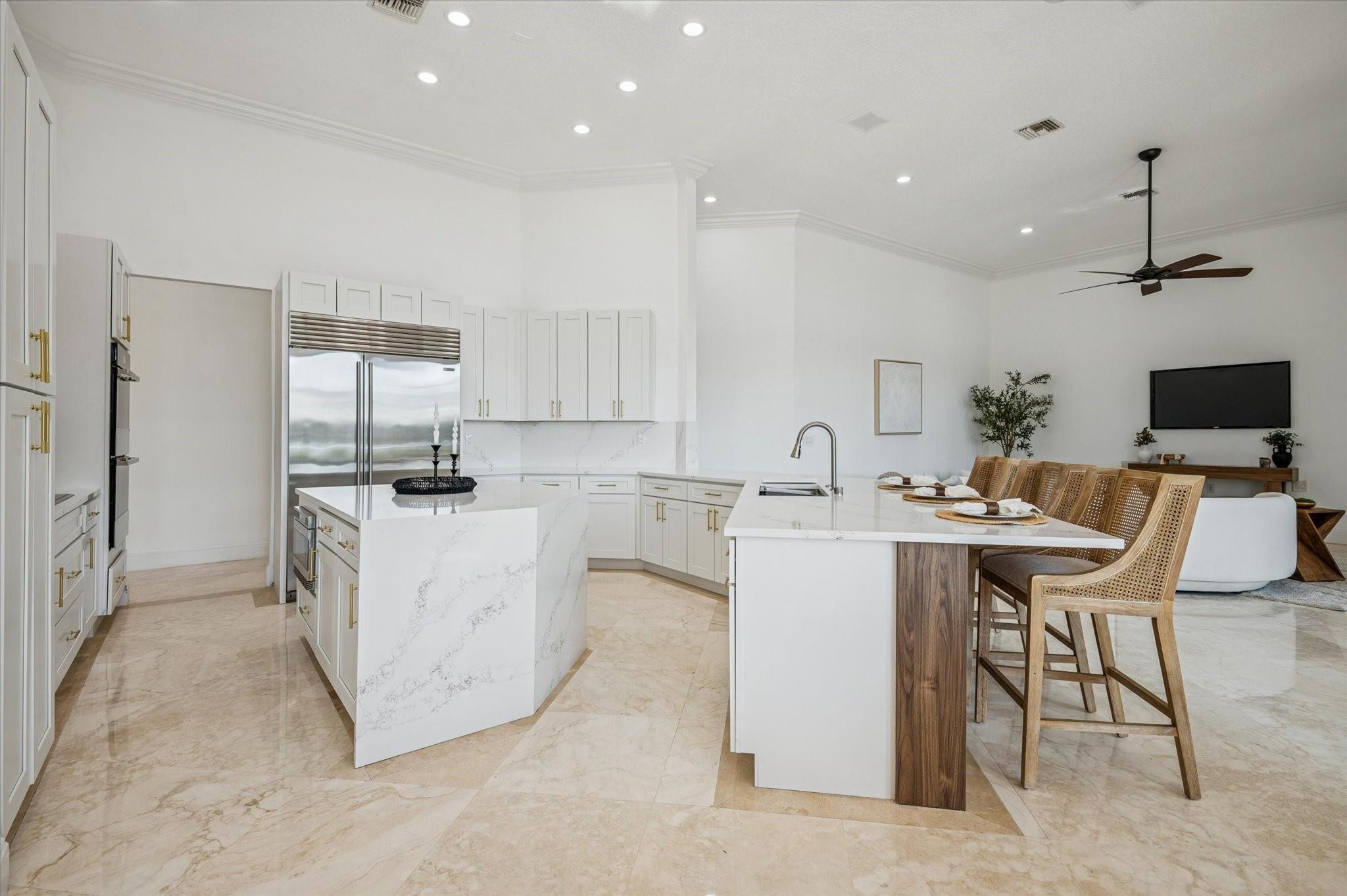 PARKLAND LAKES - Residential