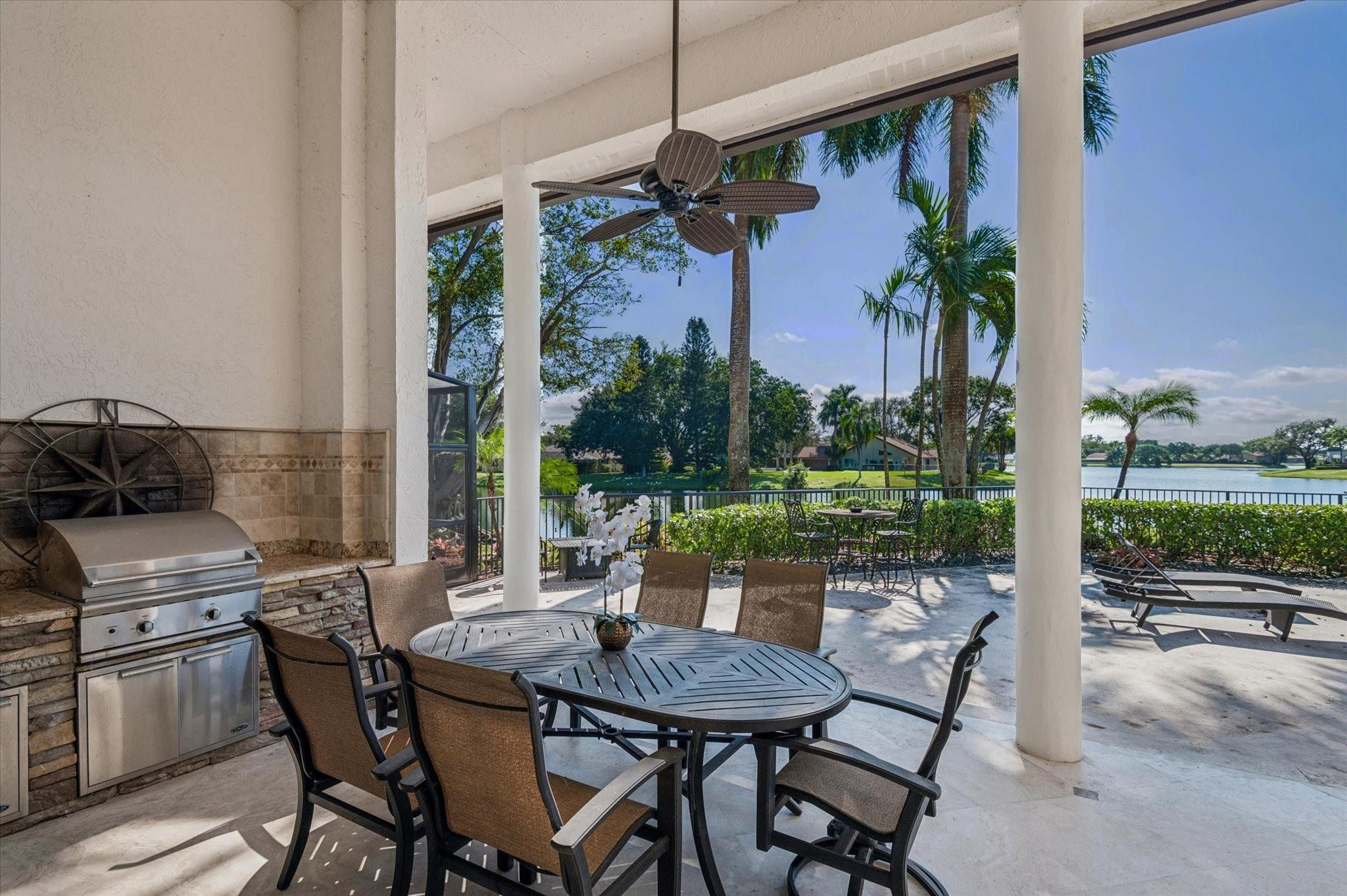 PARKLAND LAKES - Residential