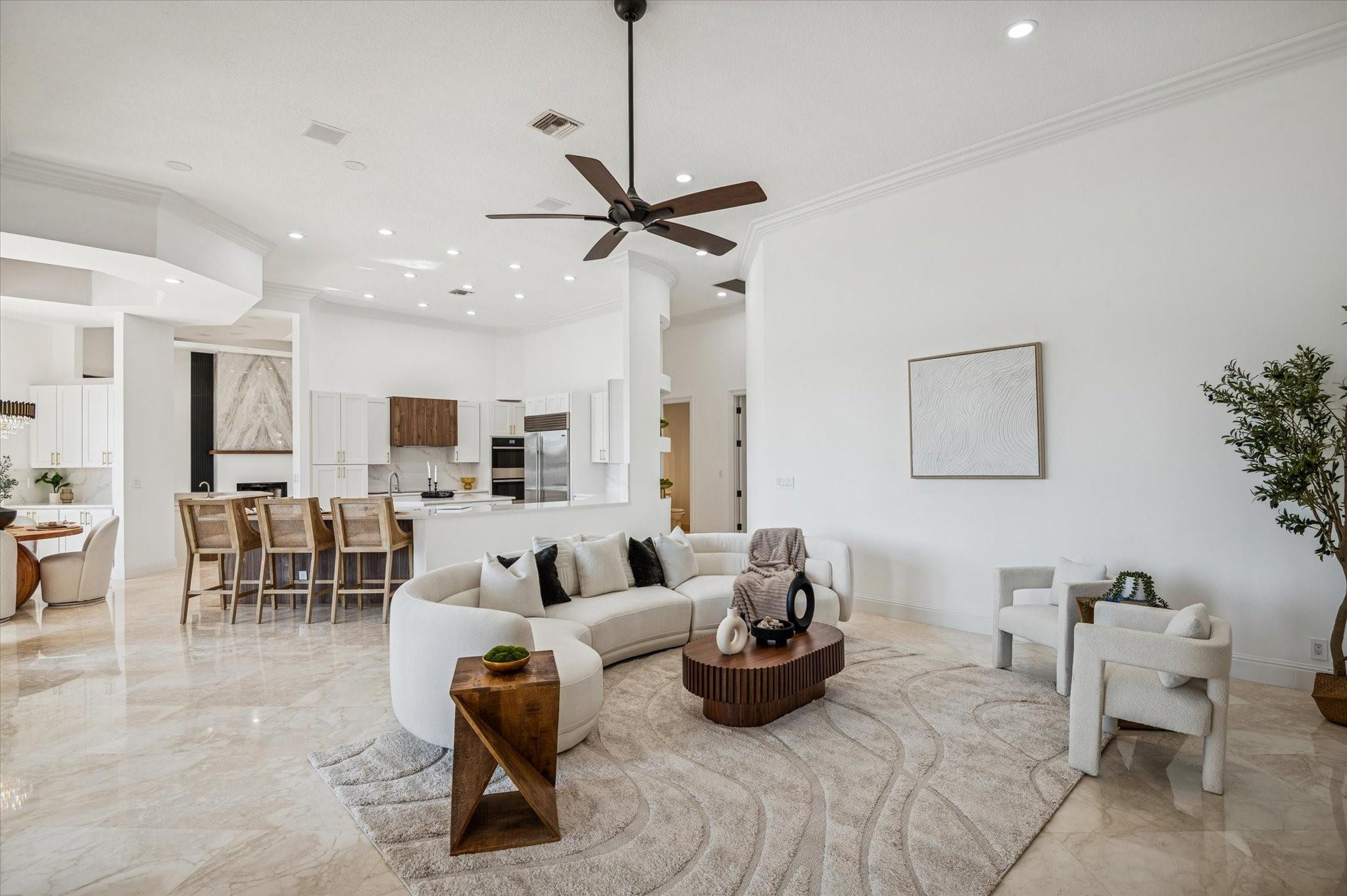 PARKLAND LAKES - Residential