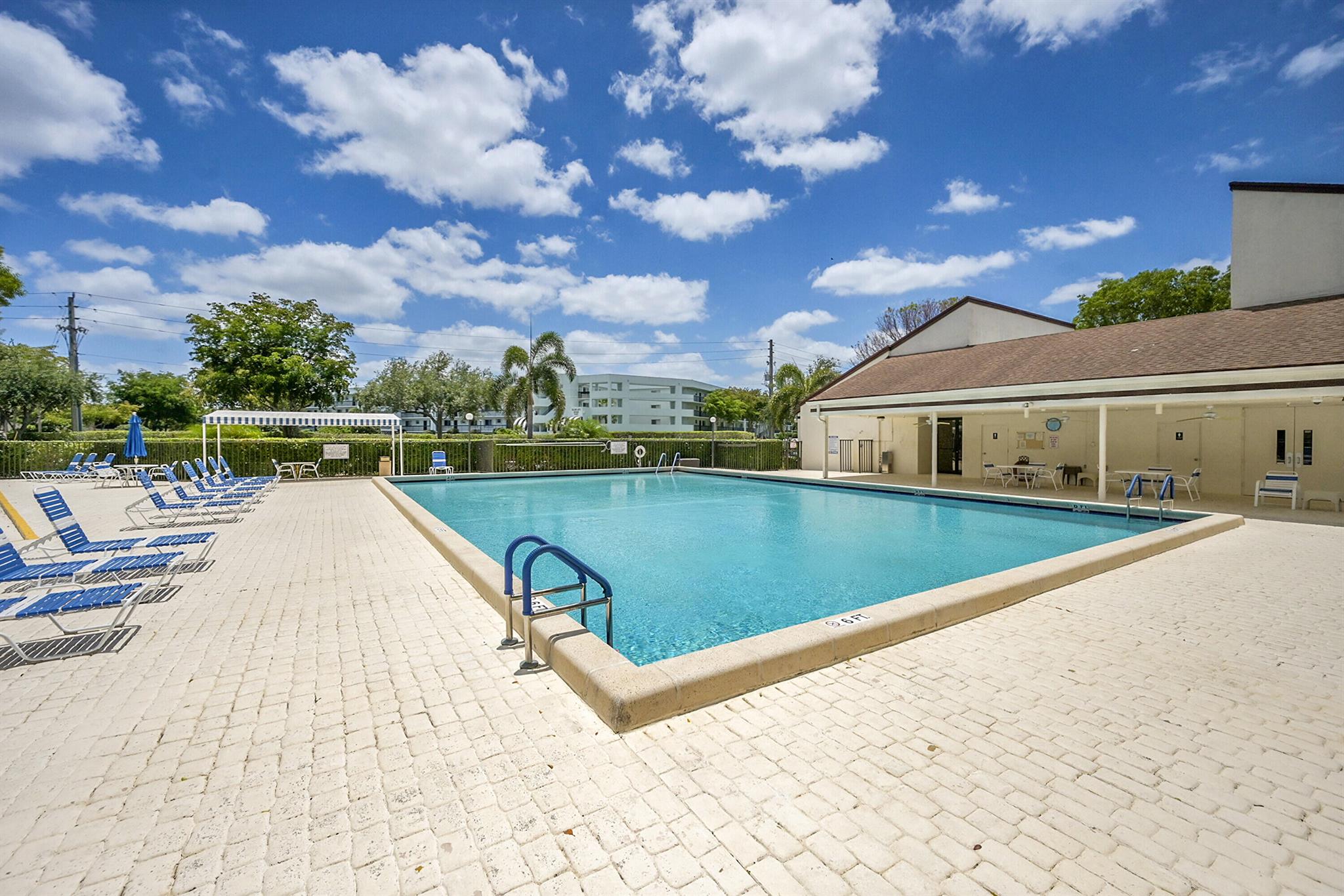 POINCIANA LAKES CONDO - Residential Lease