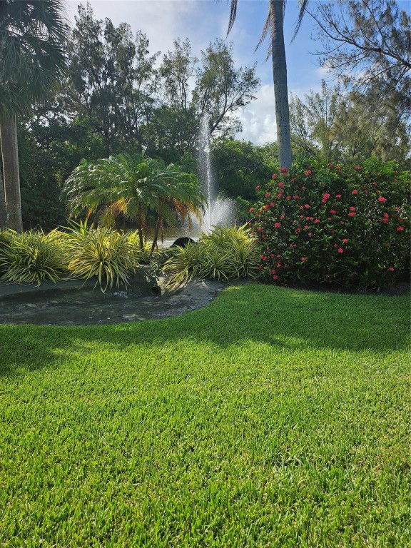 CLIFF LAKE VILLAS - Residential