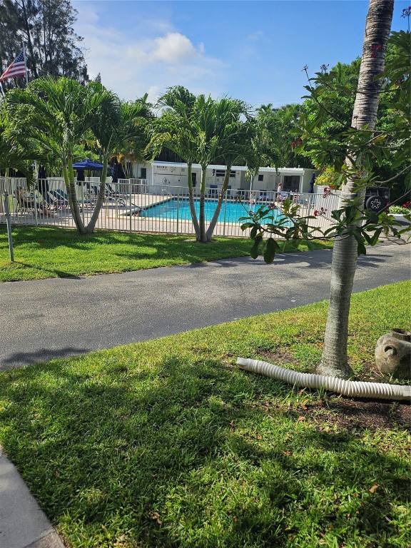 CLIFF LAKE VILLAS - Residential