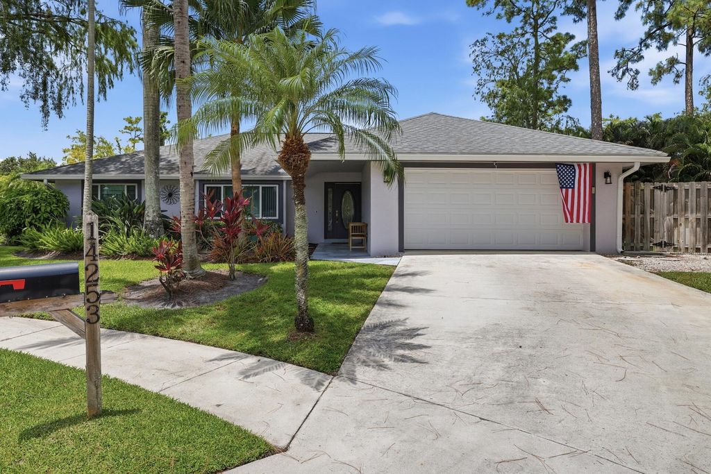 Photo of 14253 Snowberry Drive, Wellington, FL 33414 (MLS # B26047836)