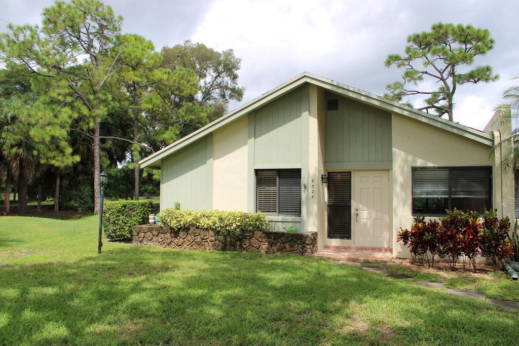 Photo of 4327 Palm Forest Drive N, Delray Beach, FL 33445 (MLS # R10921534)
