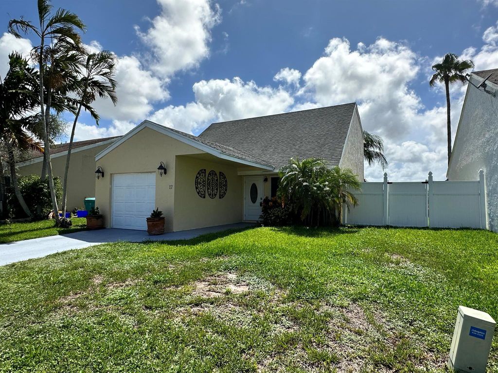 Photo of 17 Tara Lakes Drive E, Boynton Beach, FL 33436 (MLS # R11108229)