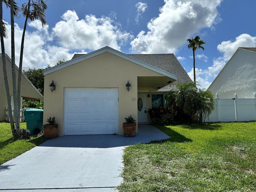Photo of 17 Tara Lakes Drive E, Boynton Beach, FL 33436 (MLS # R11108229)
