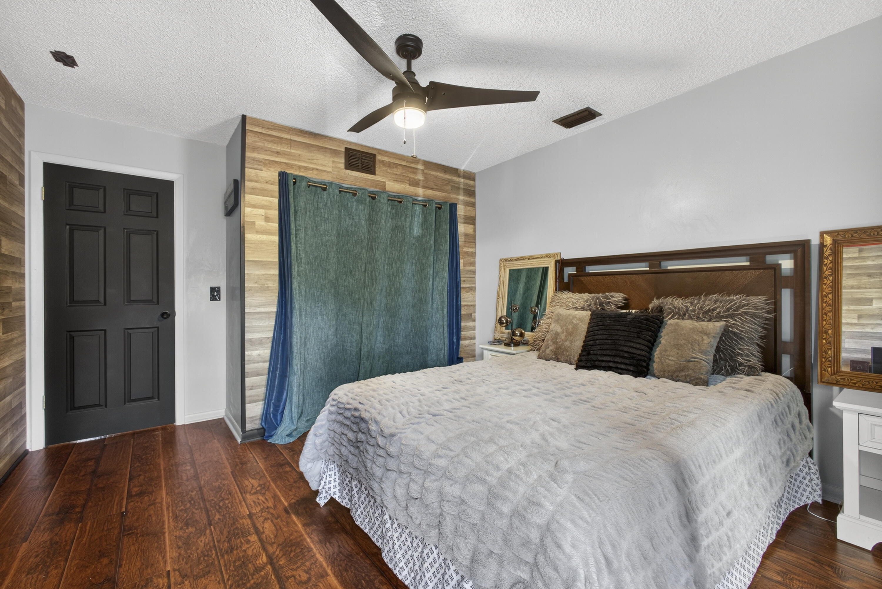 PINE CONE ESTATES - Residential