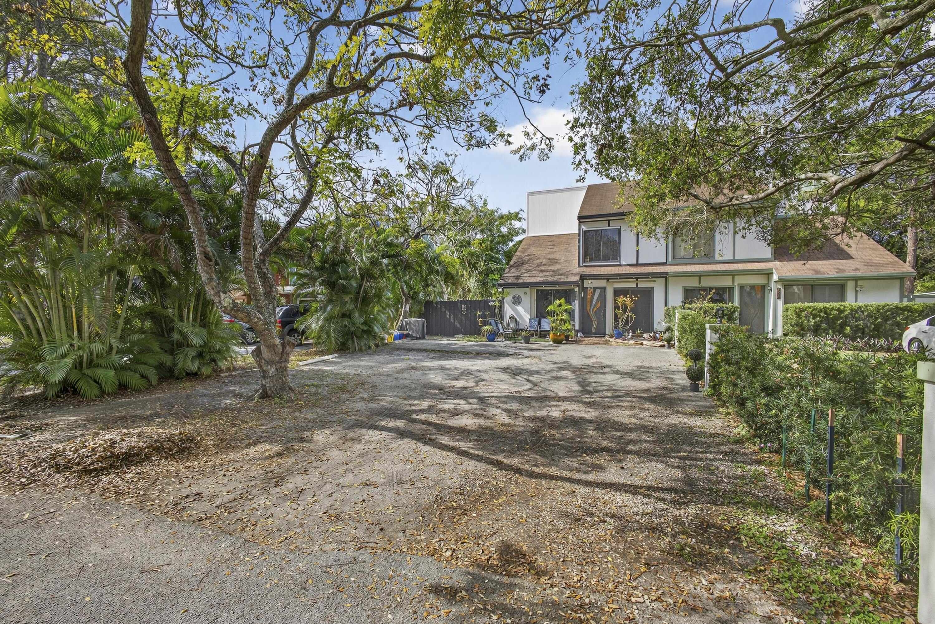 PINE CONE ESTATES - Residential