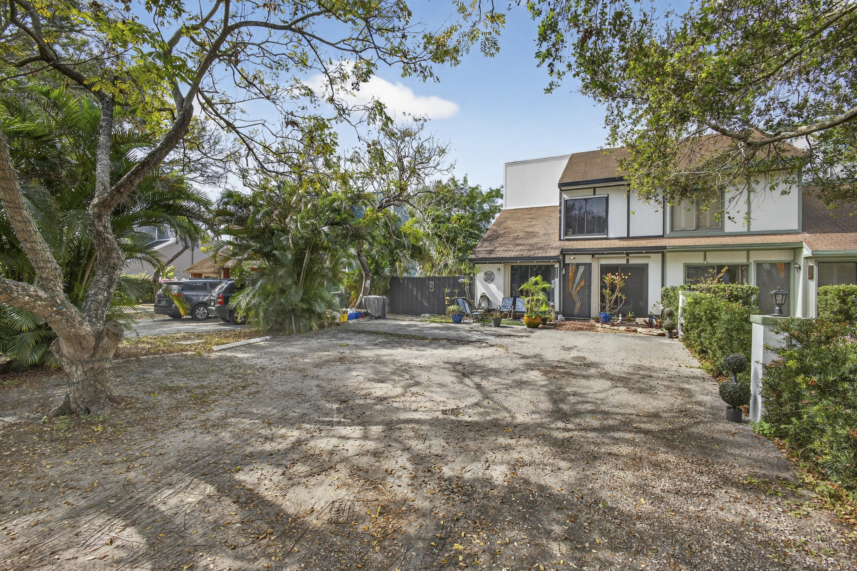 PINE CONE ESTATES - Residential