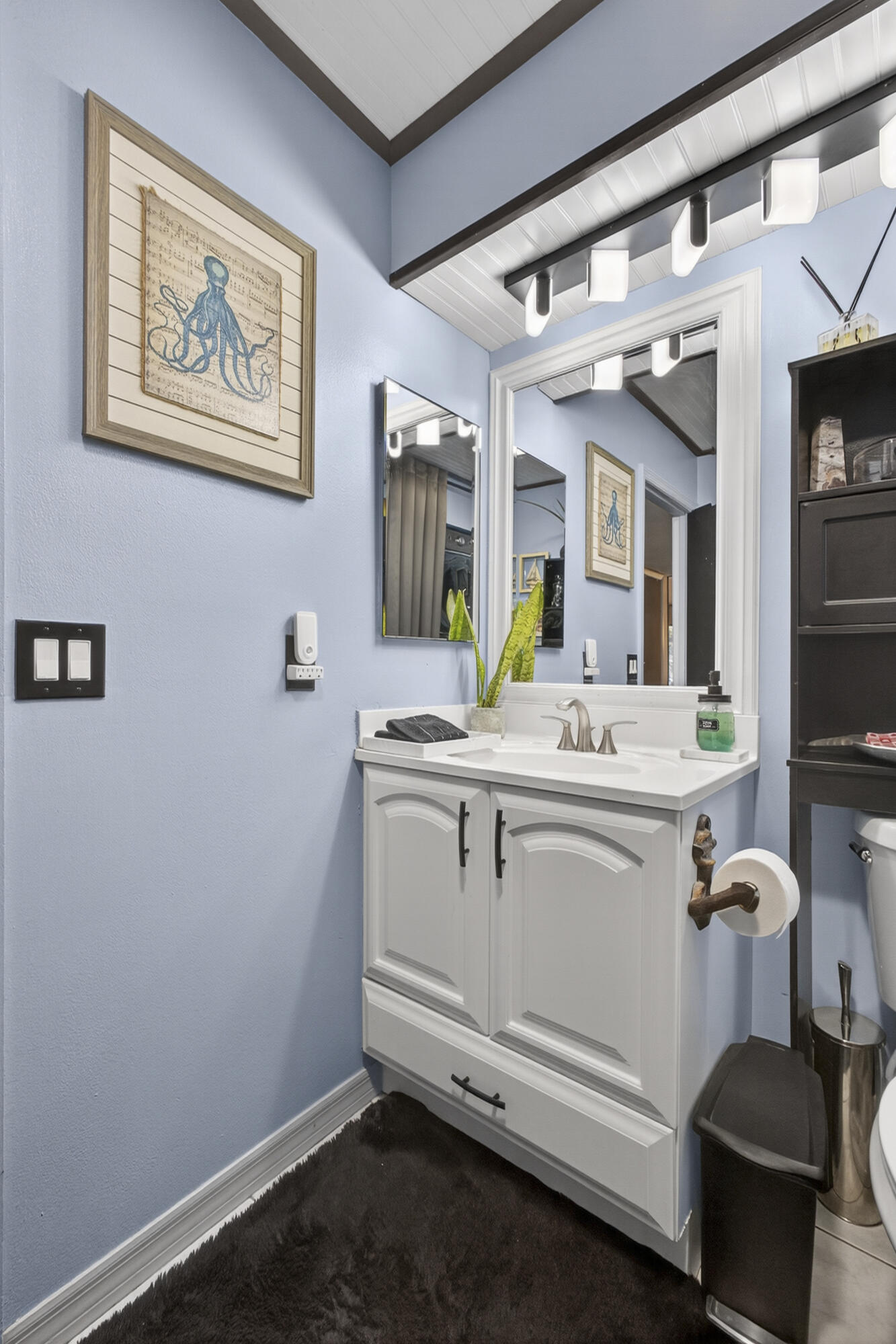 PINE CONE ESTATES - Residential