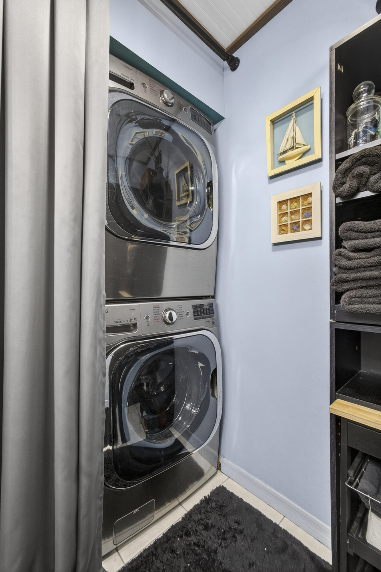 PINE CONE ESTATES - Residential