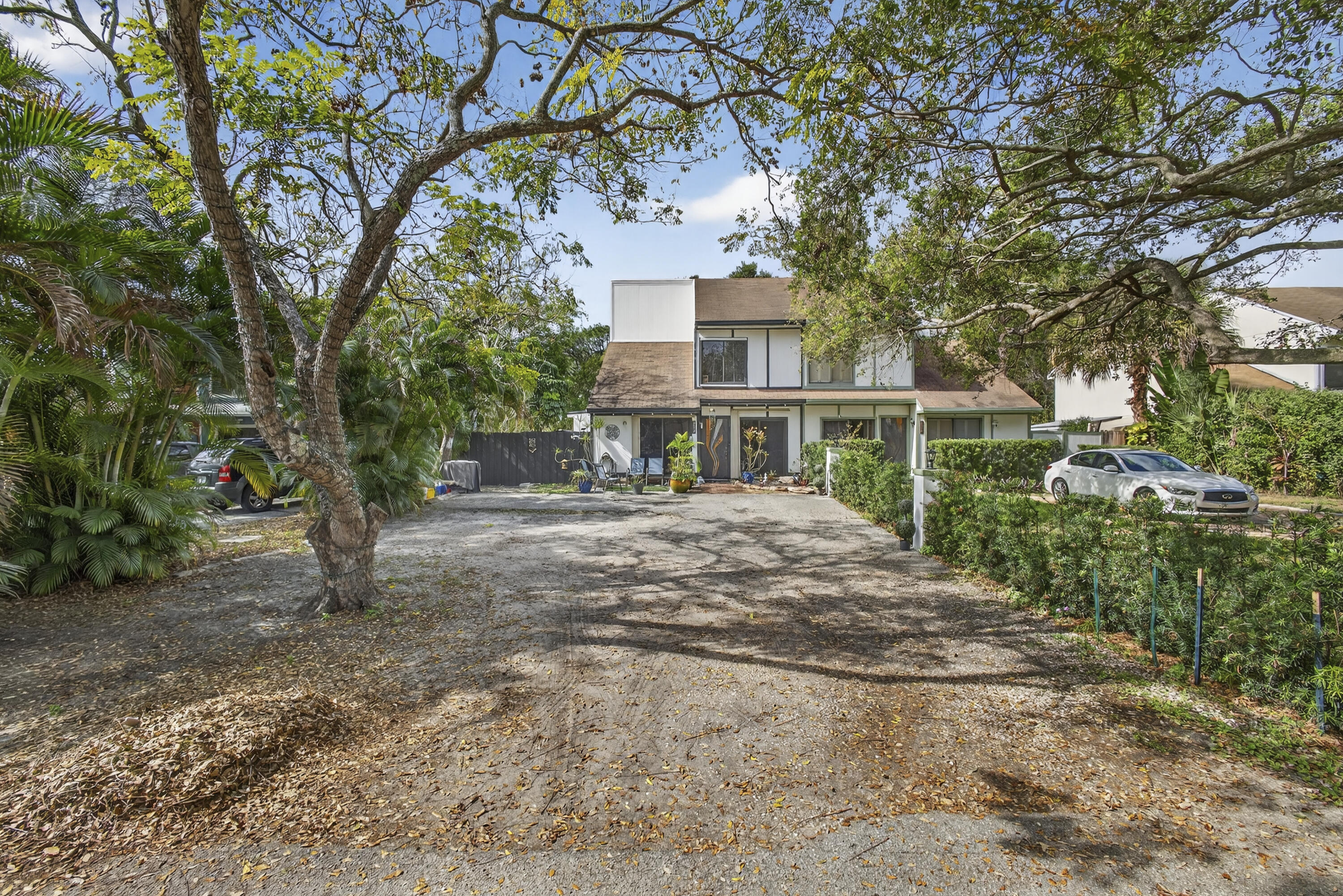 PINE CONE ESTATES - Residential