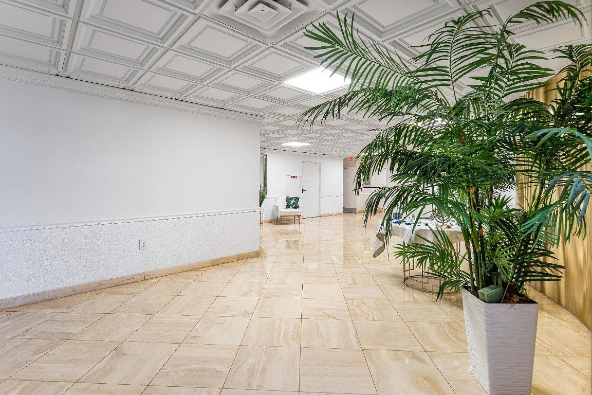 CLARIDGES I CONDO - Residential