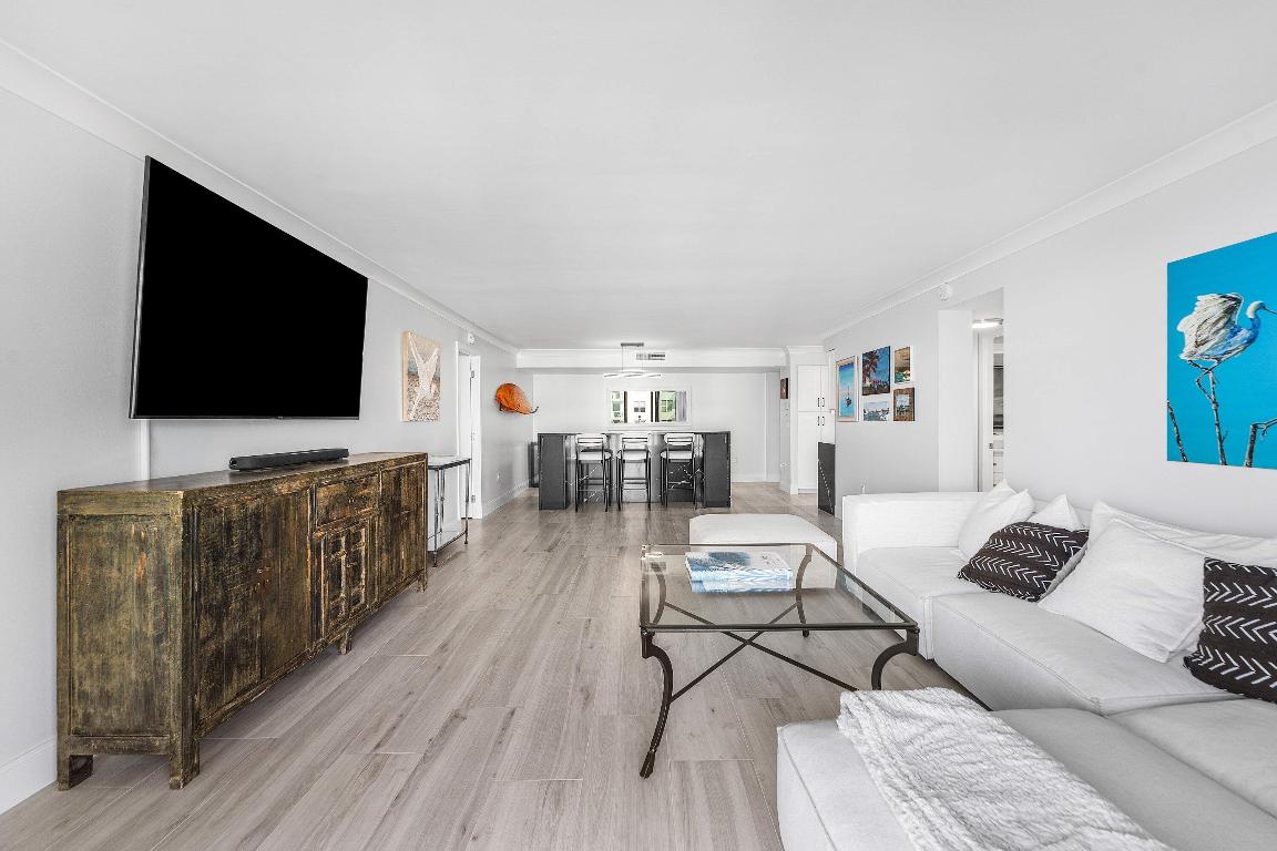 CLARIDGES I CONDO - Residential