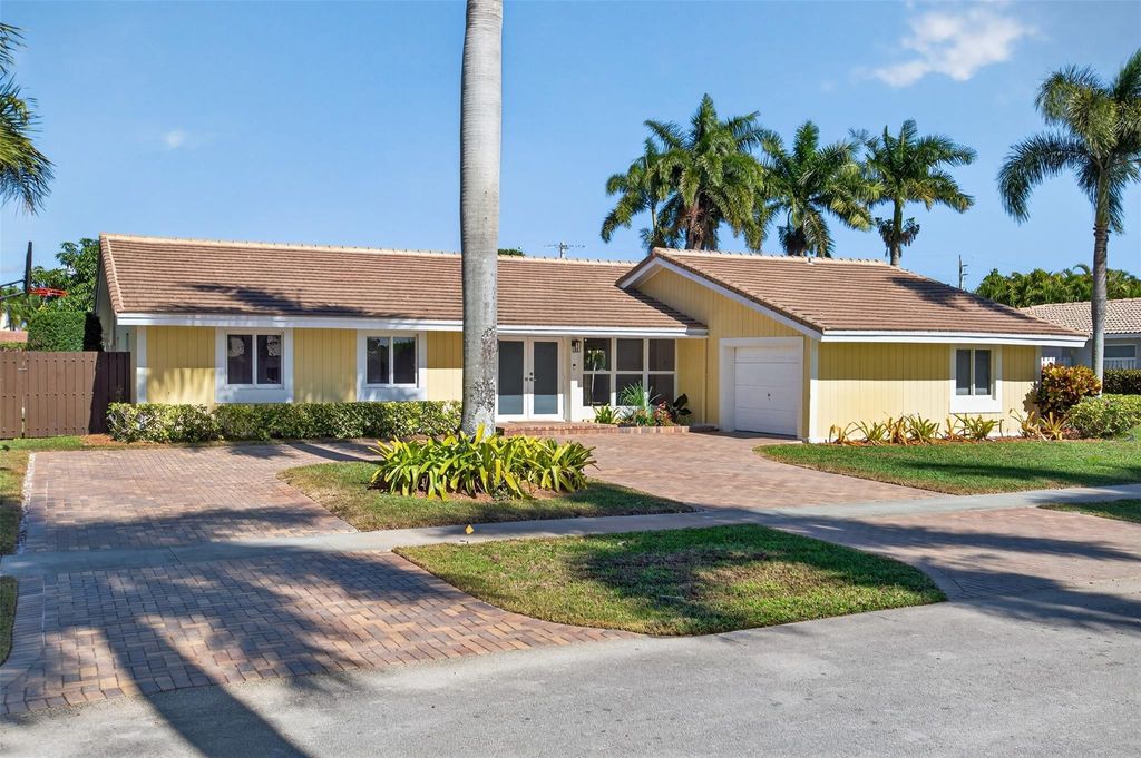 Photo of 16780 Harbor Court, Weston, FL 33326 (MLS # F10546149)