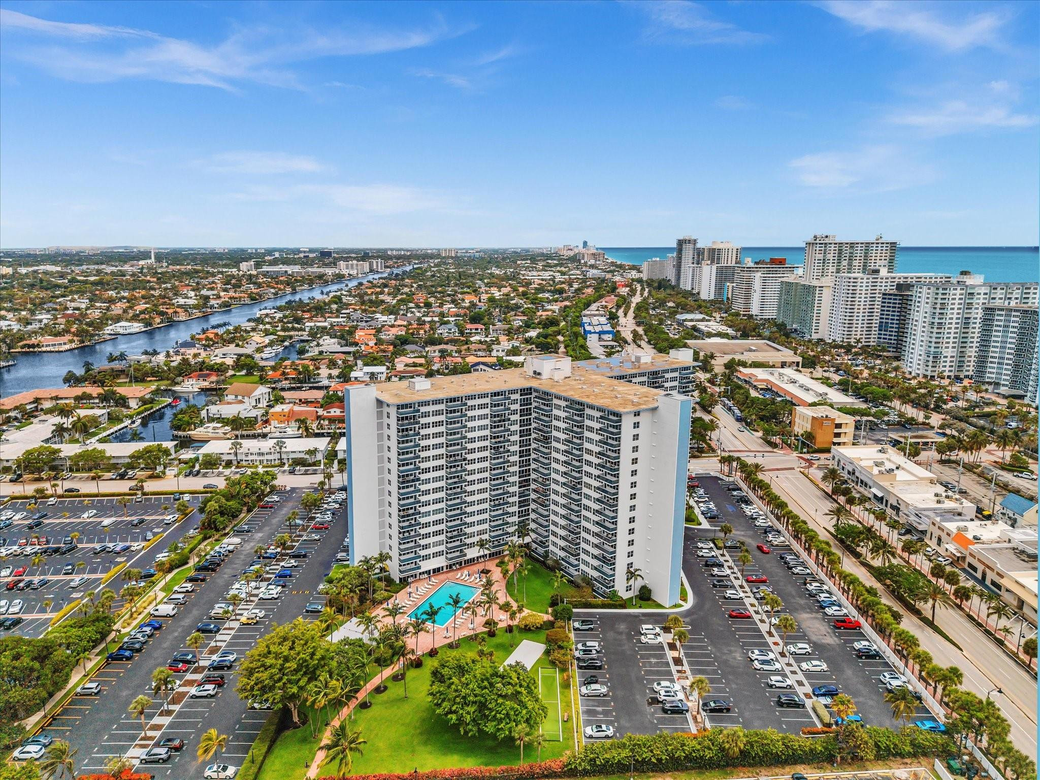 Coral Ridge Towers East - Residential