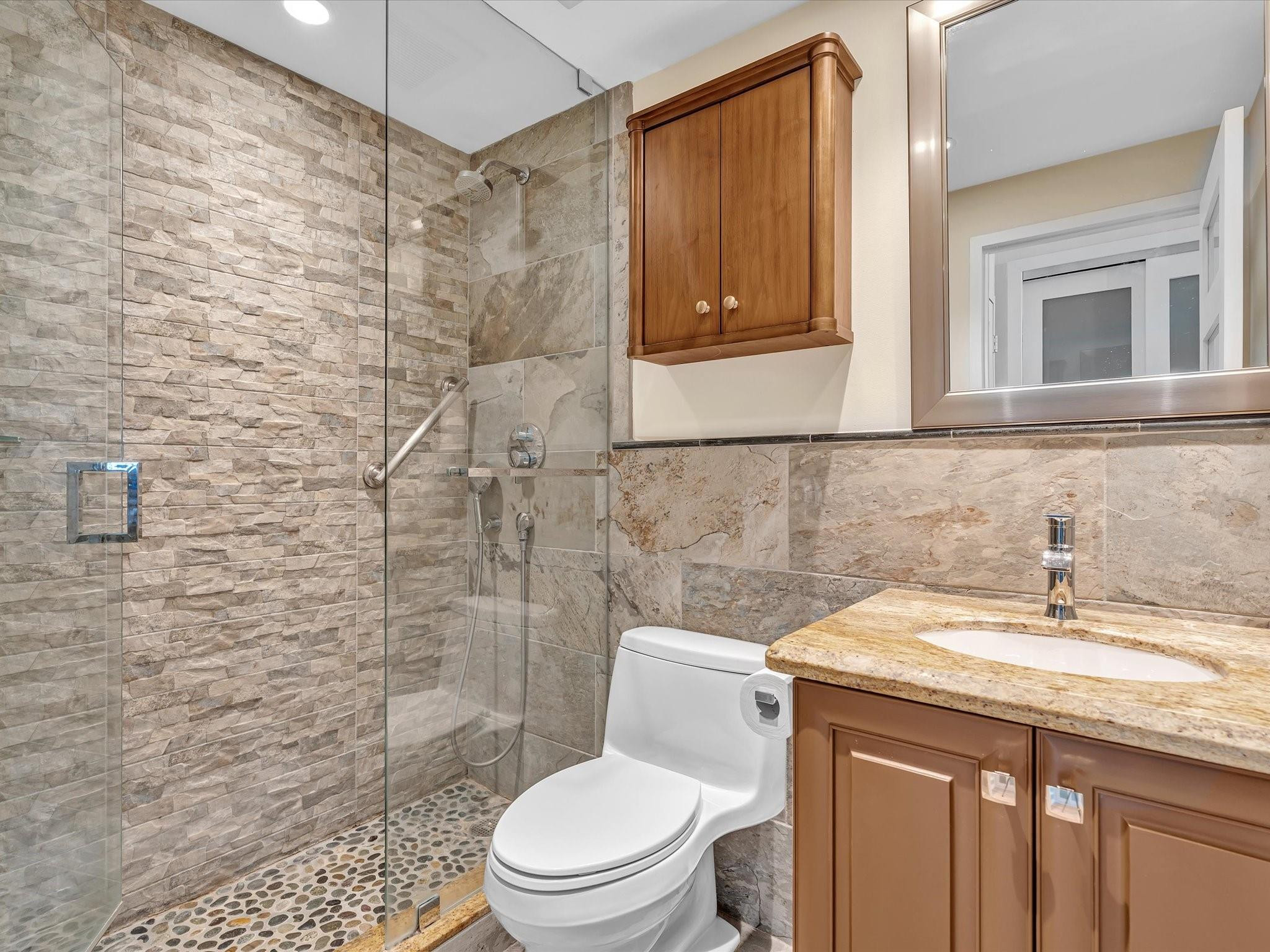 Coral Ridge Towers East - Residential