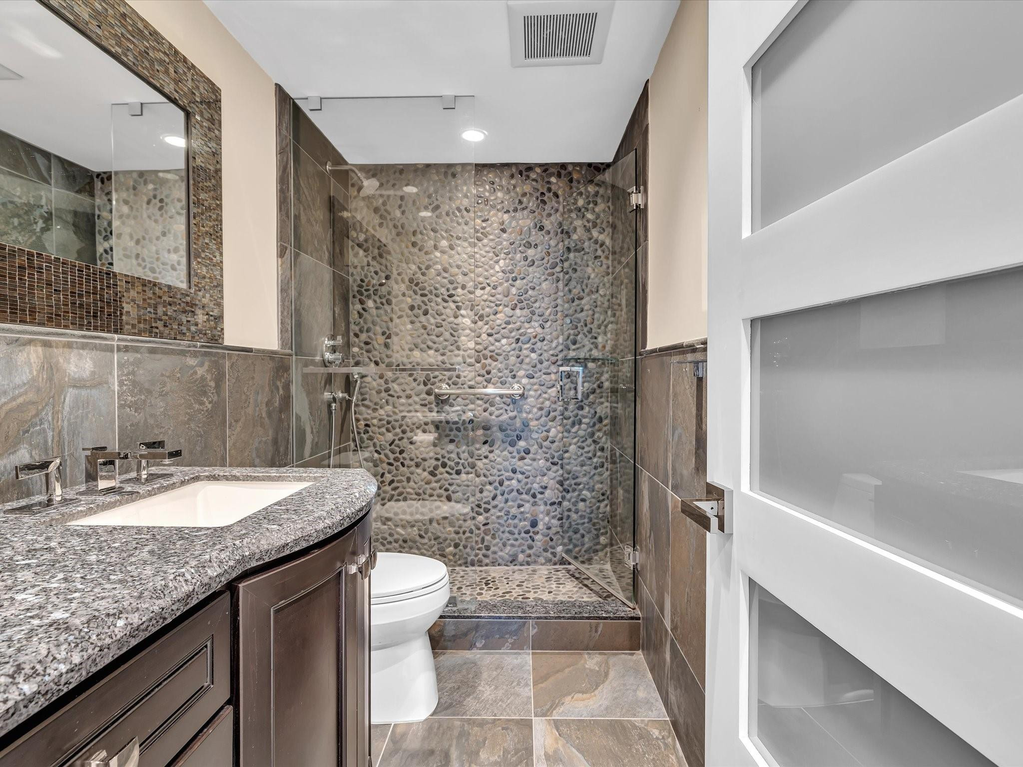 Coral Ridge Towers East - Residential