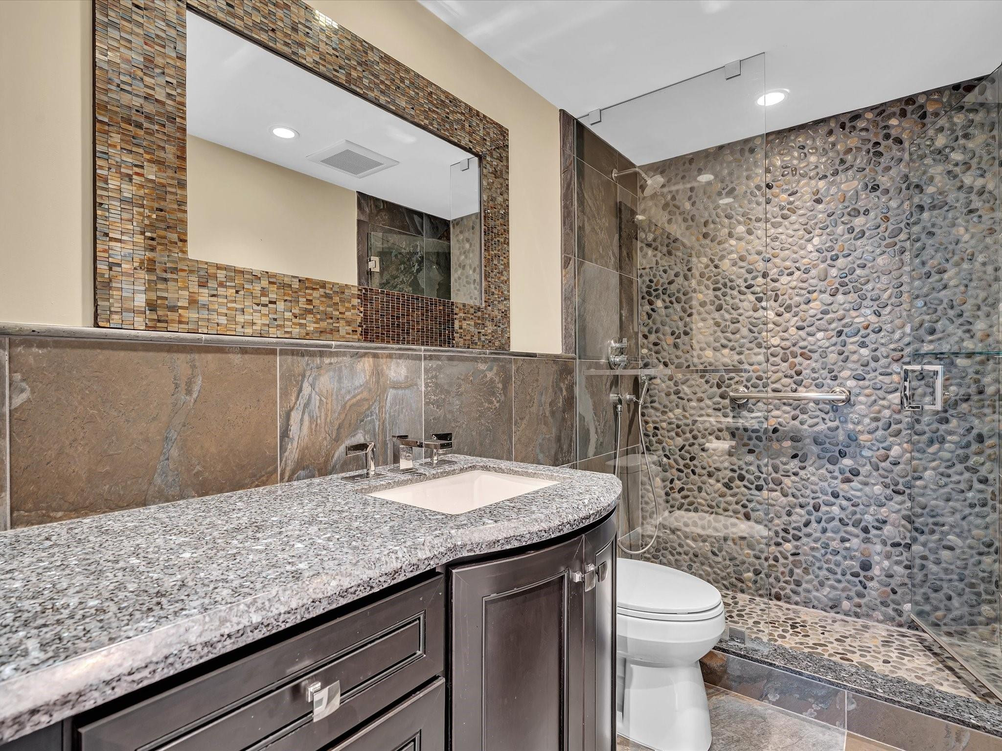 Coral Ridge Towers East - Residential