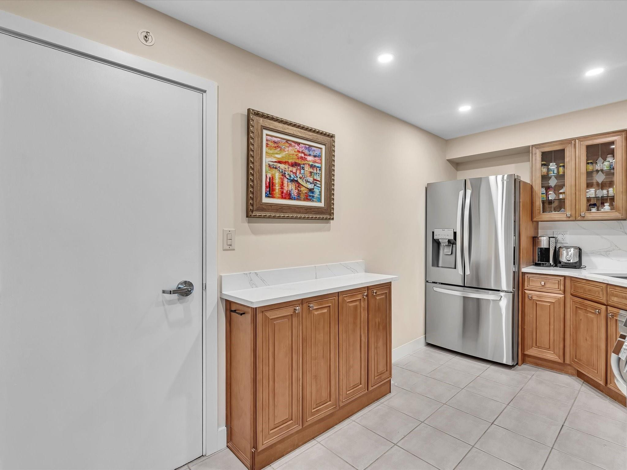 Coral Ridge Towers East - Residential