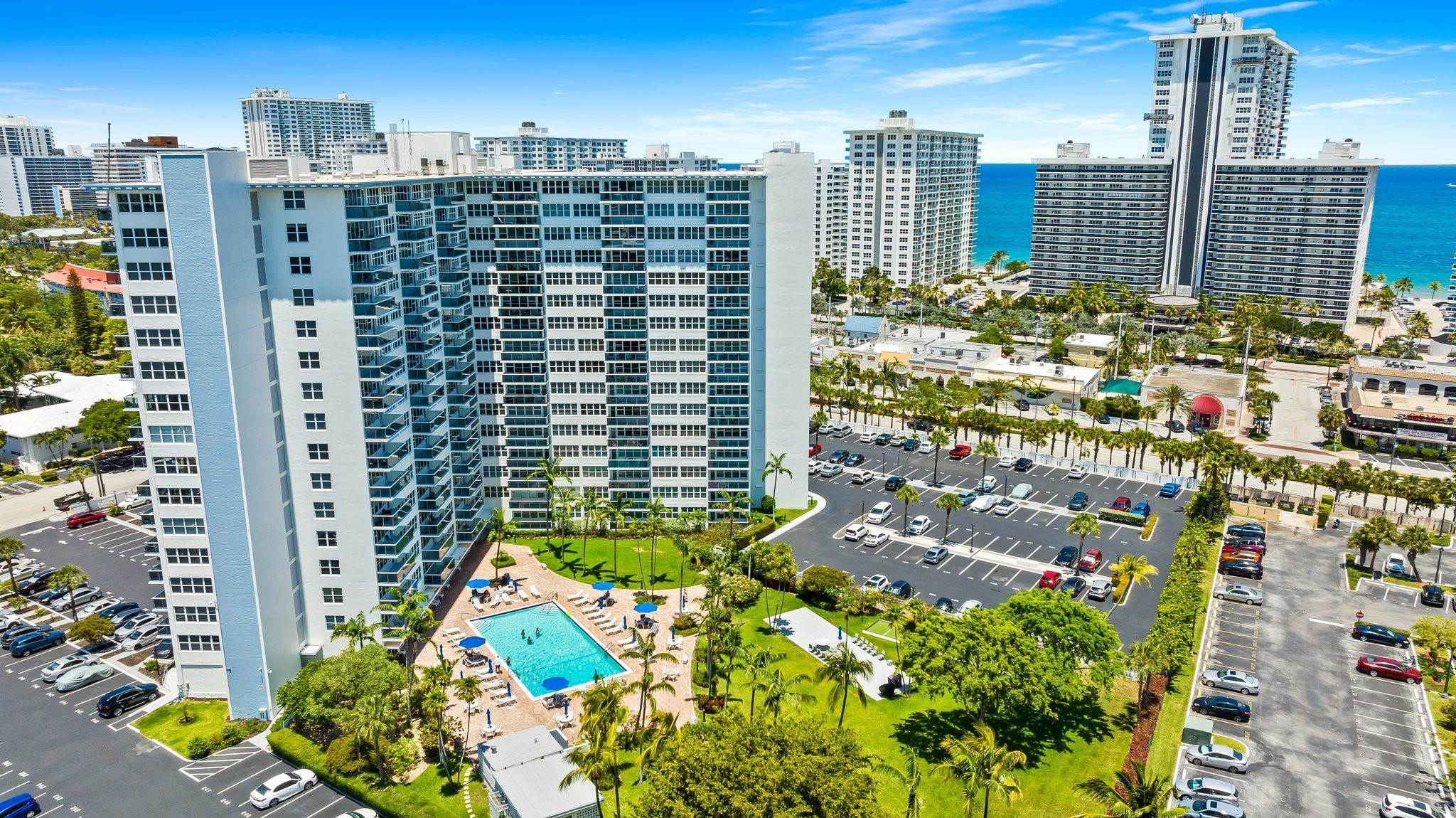 Coral Ridge Towers East - Residential