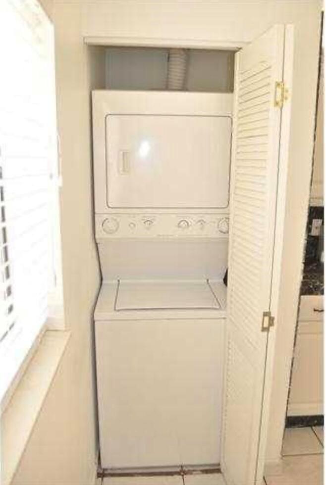 POND APPLE PLACE II CONDO - Residential Lease