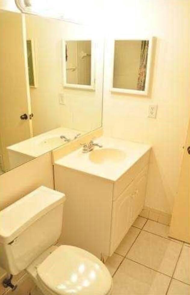 POND APPLE PLACE II CONDO - Residential Lease