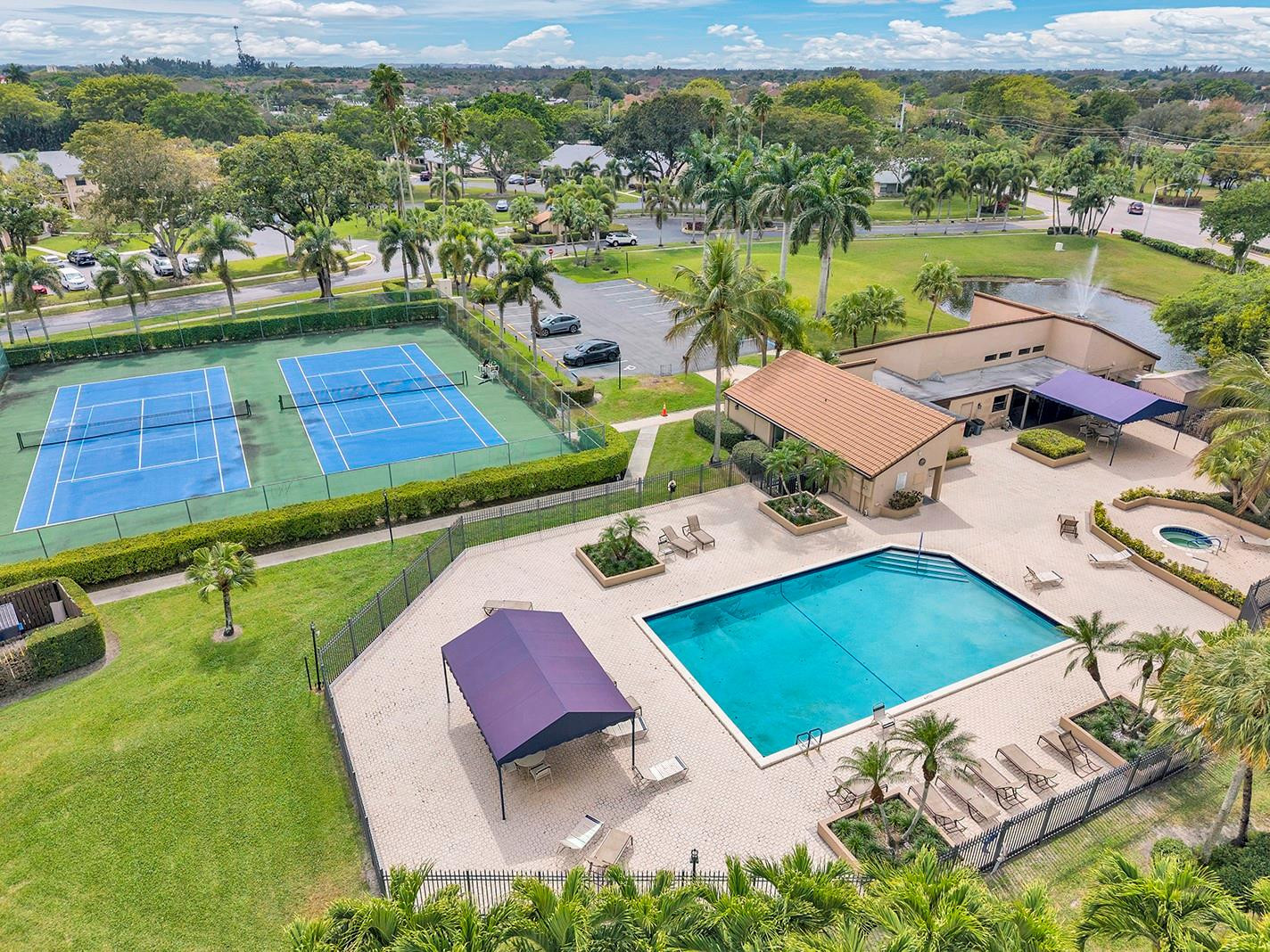Boca Glades - Residential
