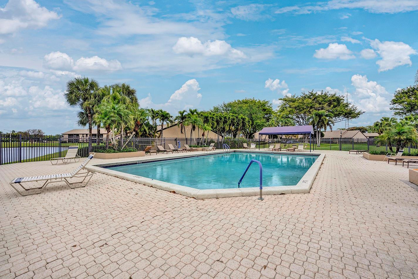 Boca Glades - Residential