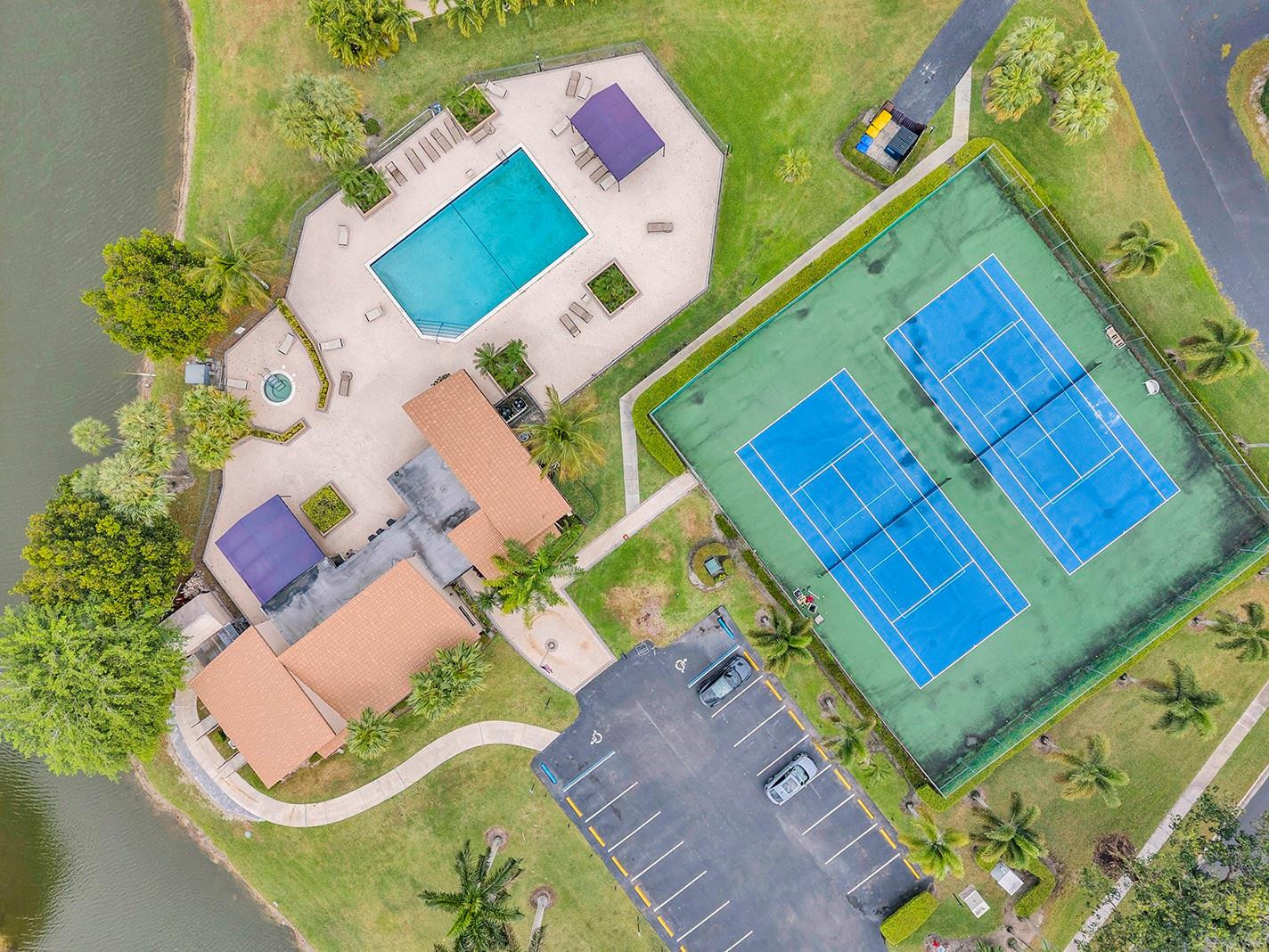 Boca Glades - Residential