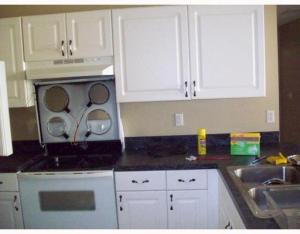 DIXIE HEIGHTS UNIT NO 1 - Residential Lease