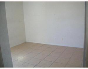 DIXIE HEIGHTS UNIT NO 1 - Residential Lease