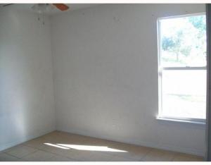 DIXIE HEIGHTS UNIT NO 1 - Residential Lease