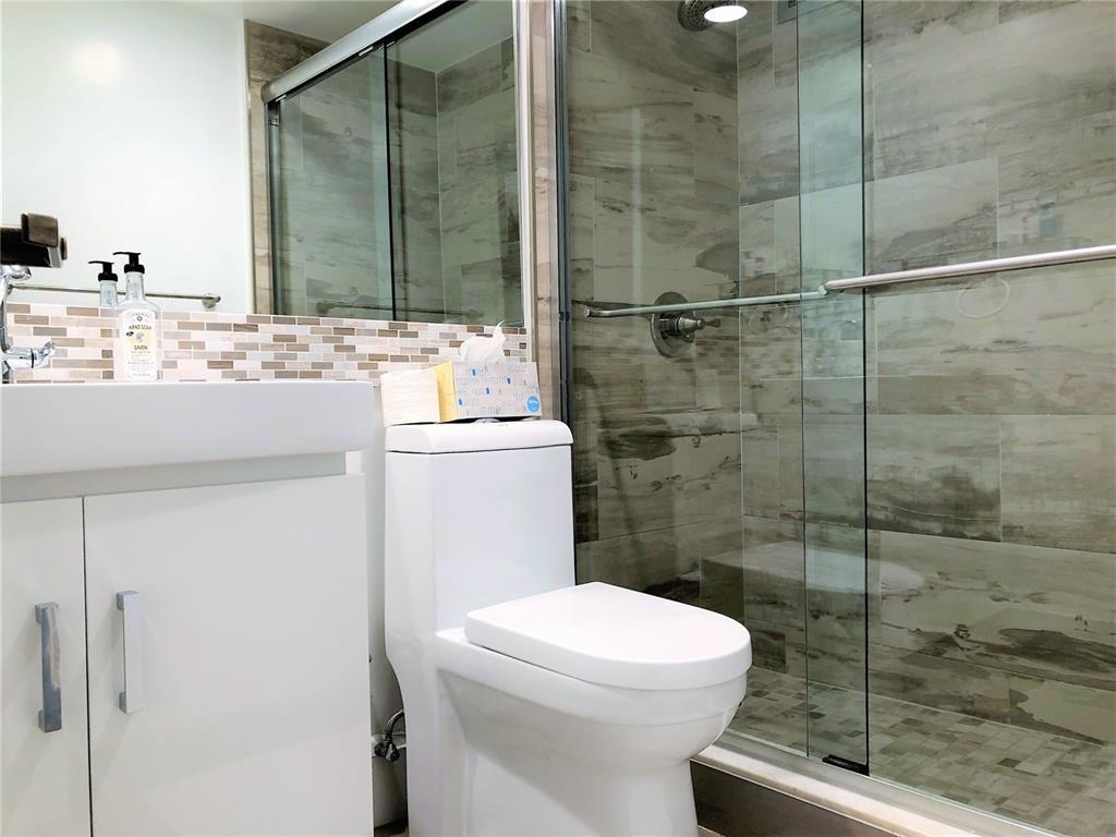 The Plaza Of Bal Harbour - Residential Lease