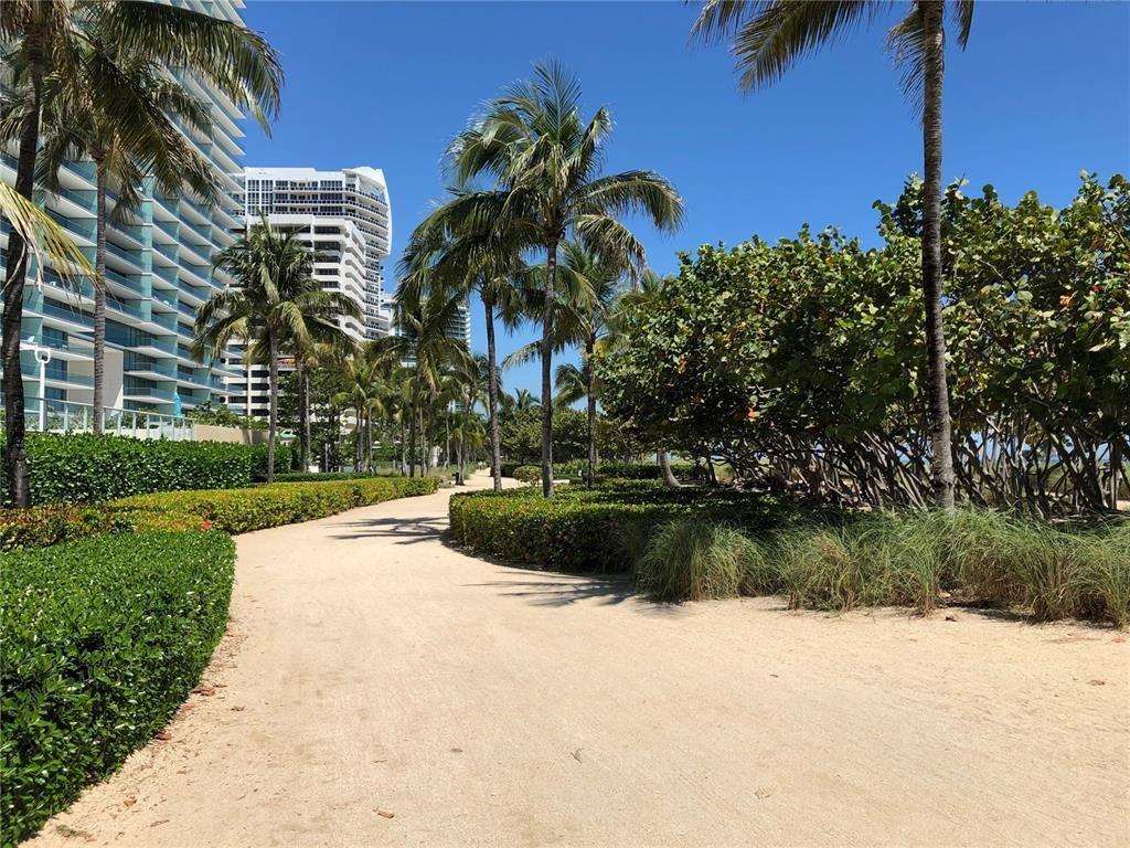The Plaza Of Bal Harbour - Residential Lease