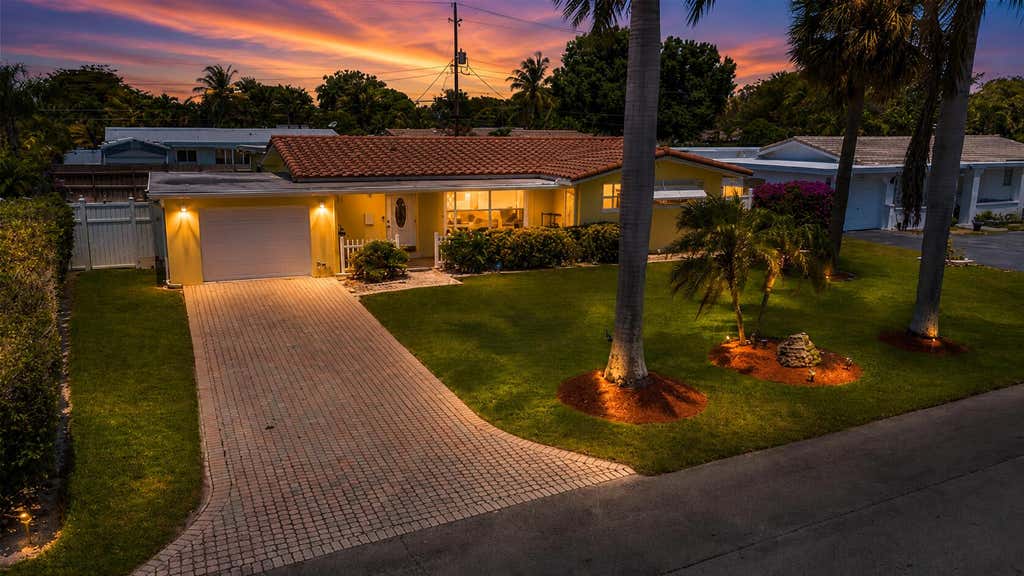 Photo of 1961 NE 31ST Street, Lighthouse Point, FL 33064 (MLS # B26051705)