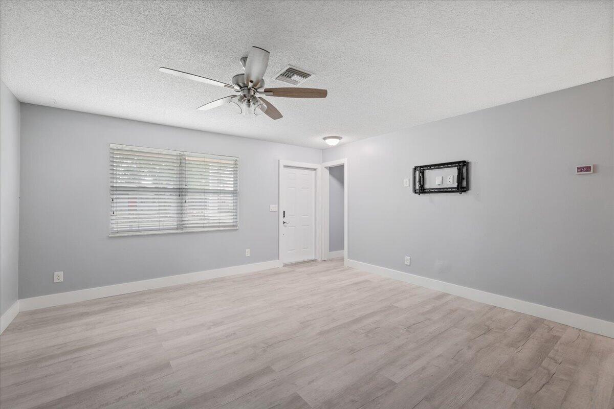 INDIAN RIVER ESTATES UNIT 8 - Residential Lease