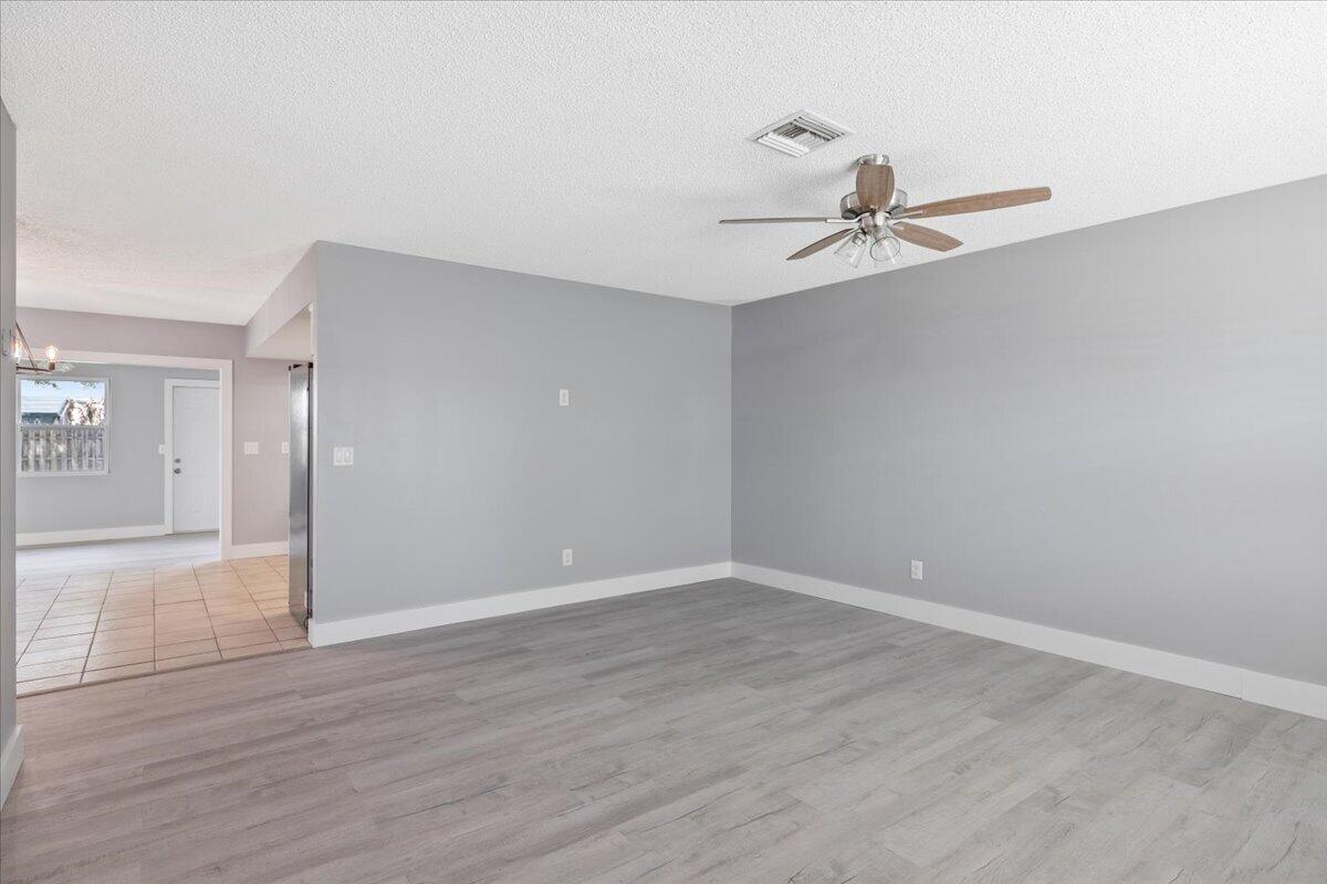 INDIAN RIVER ESTATES UNIT 8 - Residential Lease