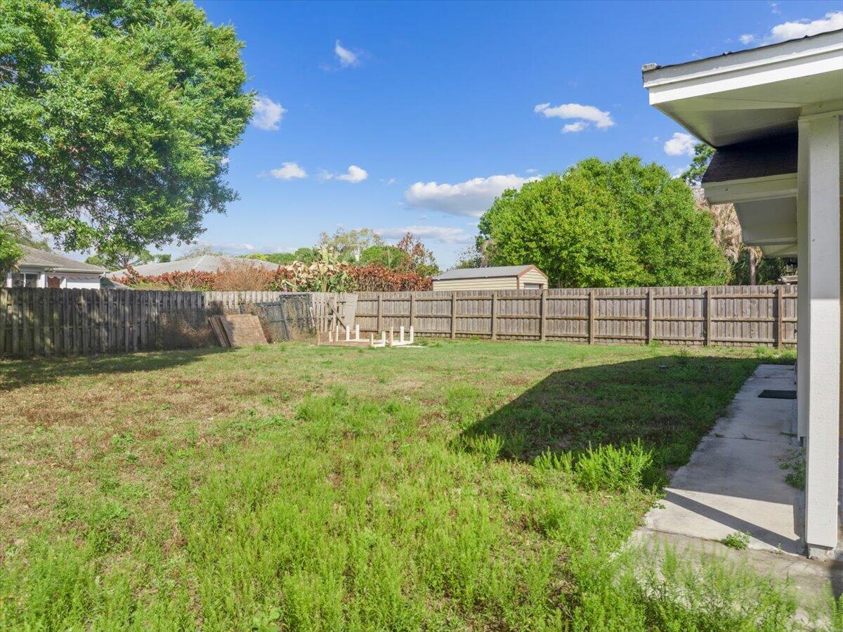 INDIAN RIVER ESTATES UNIT 8 - Residential Lease