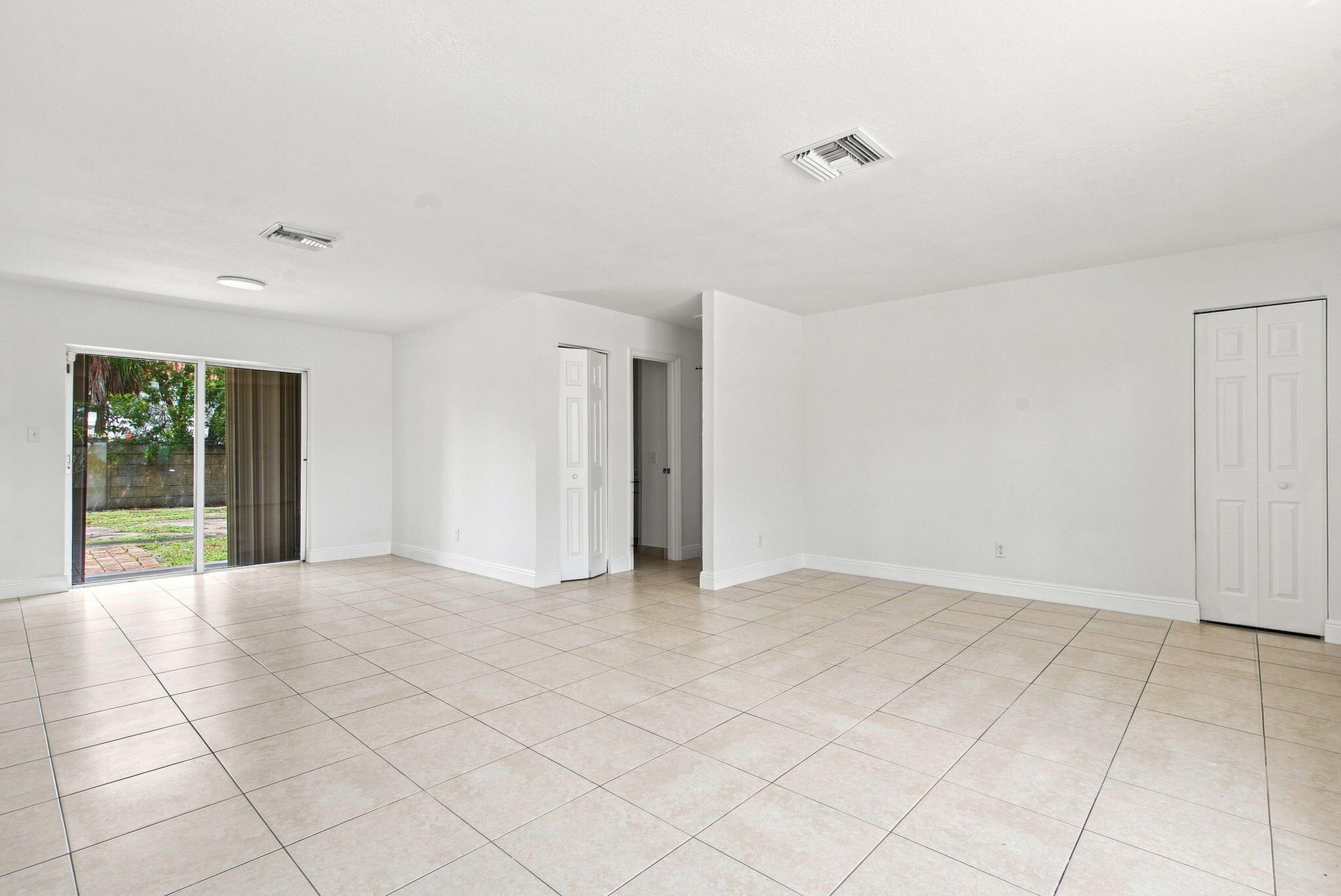 399 SW 14TH Street