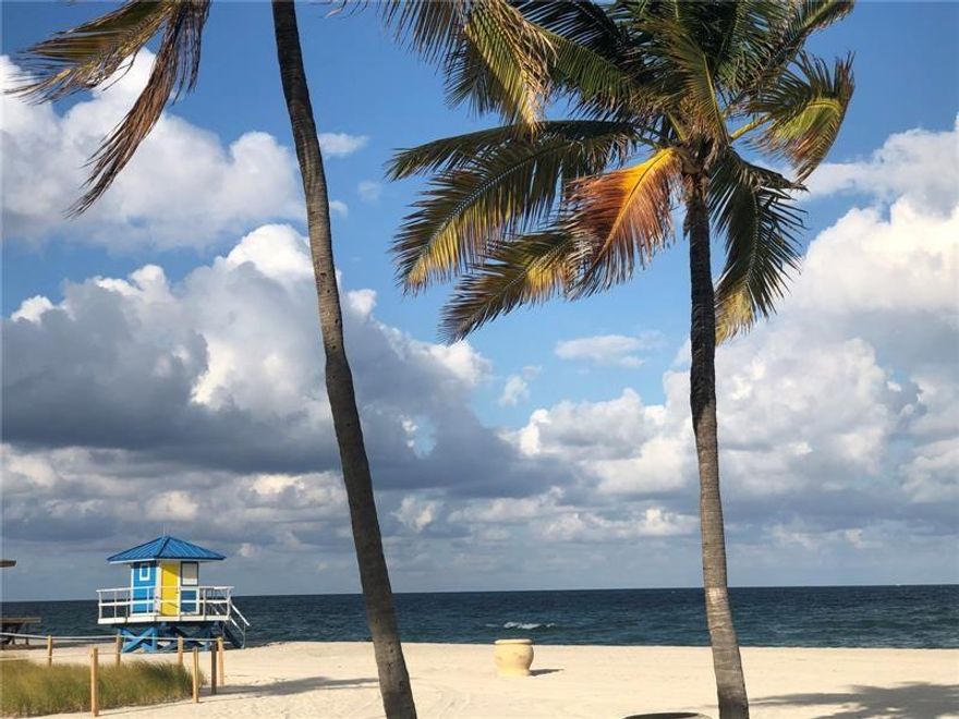 BEAUTIFULL FURNISHED APARTMENT RIGHT ON THE BEACH- GREAT AMMENITIES: POOL , BBQ AREA , UMBRELLAS, SITTING AREA , NICE LOBBY , BICICLES INCLUDED.. SEASONAL RENTAL.
PLEASE CALL LIST AGENT ALT PHONE FOR MORE INFO AND SHOWING INSTRUCTIONS ----