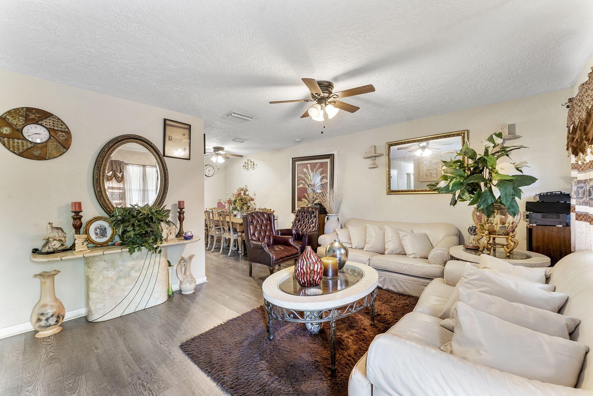 KELSEY CITY - Residential