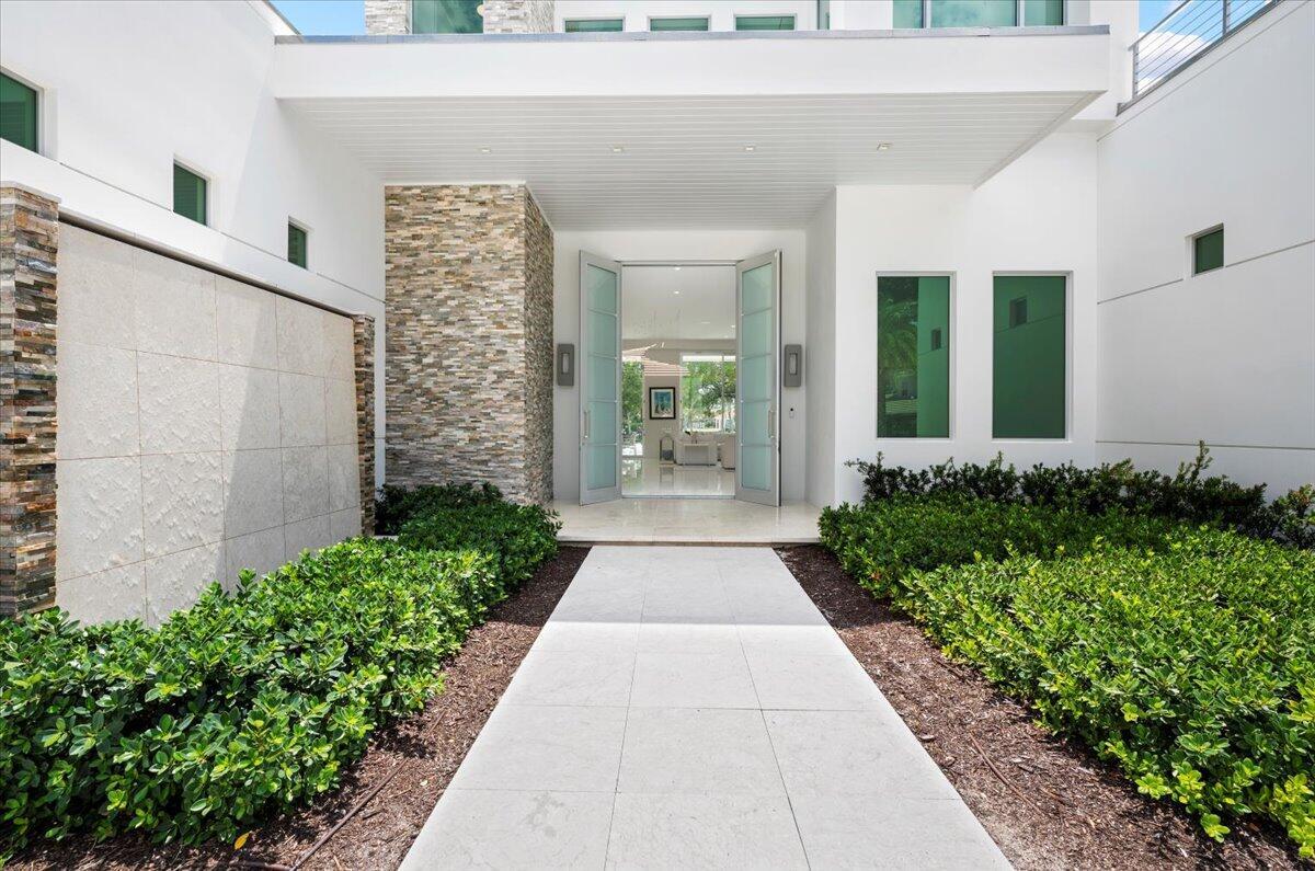 Photo 3 of 56 of 2162 Radnor Road house