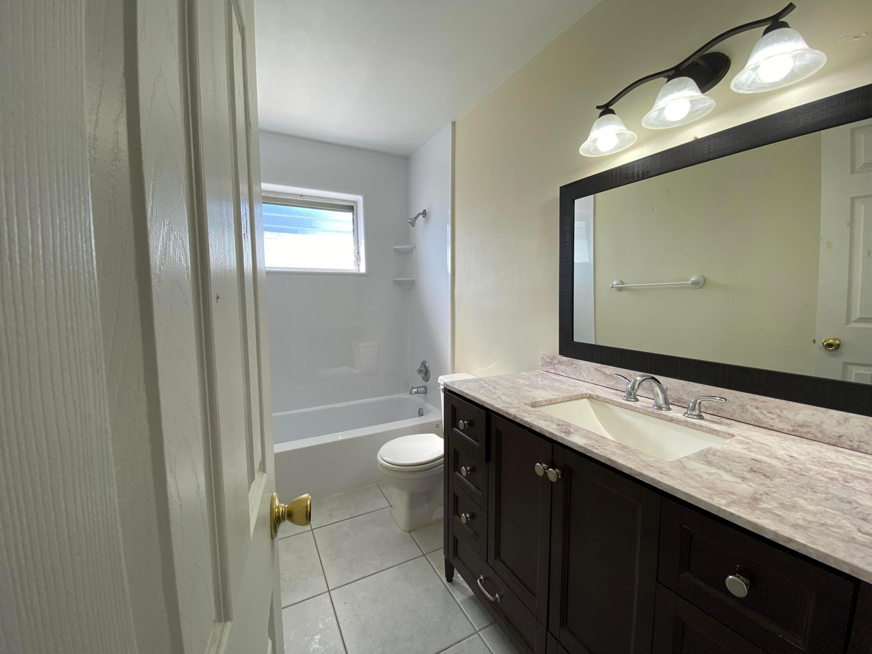 CHATHAM HILLS - Residential Lease