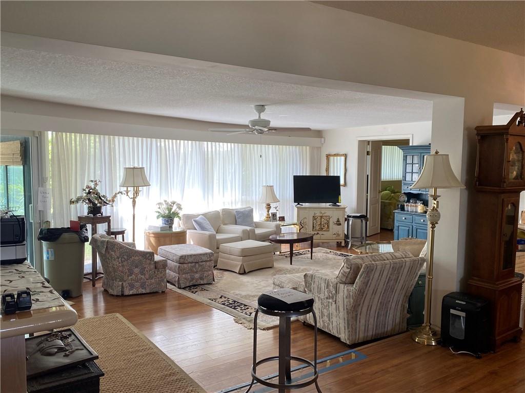 Palm Club Co-Op - Residential