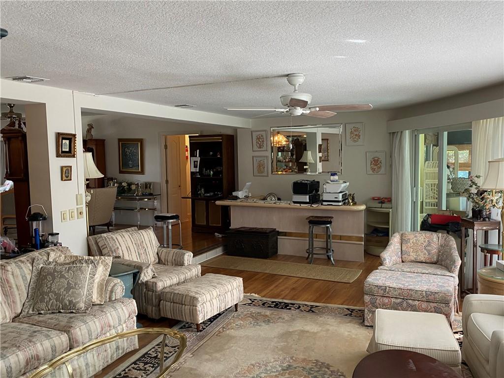 Palm Club Co-Op - Residential